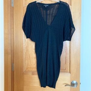bebe V-Neck Dress, Size S, Short Sleeve
Color: Black Metallic